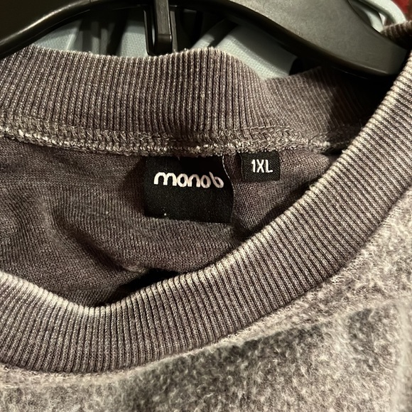 Ladies 1x Mono B Sweatshirt Gray NWOT has pockets - Picture 2 of 2